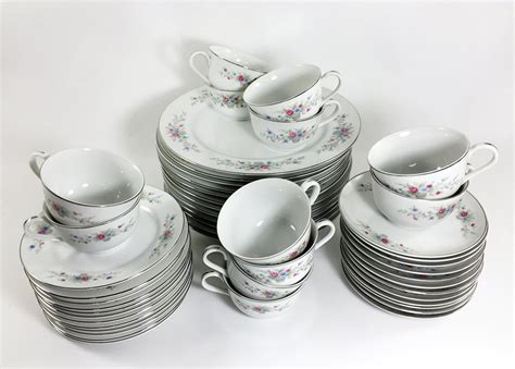 fantasia dinnerware for sale